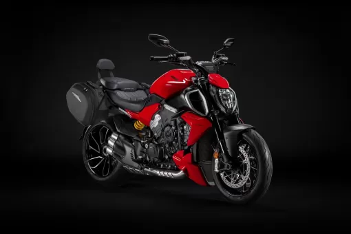 ducati-news-performance-accessories-1-2tmv7ridge.jpg