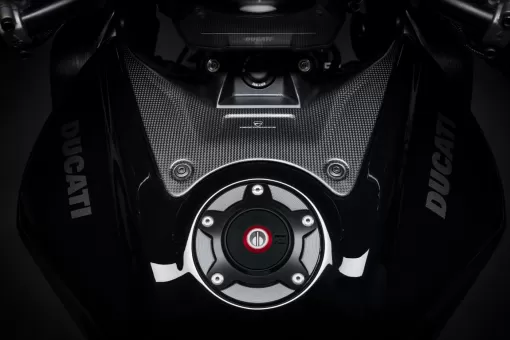 ducati-news-performance-accessories-2-lgln25bmxn.jpg