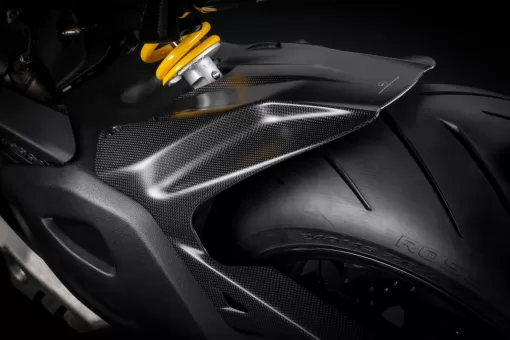 ducati-news-performance-accessories-3-iaw1ohs9mf.jpg
