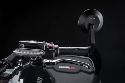 ducati-news-performance-accessories-5-fskmv1rdr2.jpg