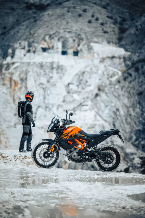 ktm-390-adventure-action-1-gaij8djuxb.jpg