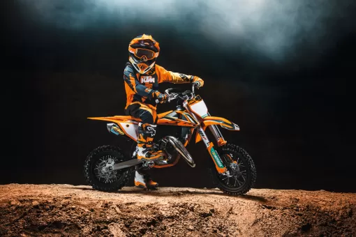 ktm-50sx-factory-action-2-dz17t4hycx.jpg